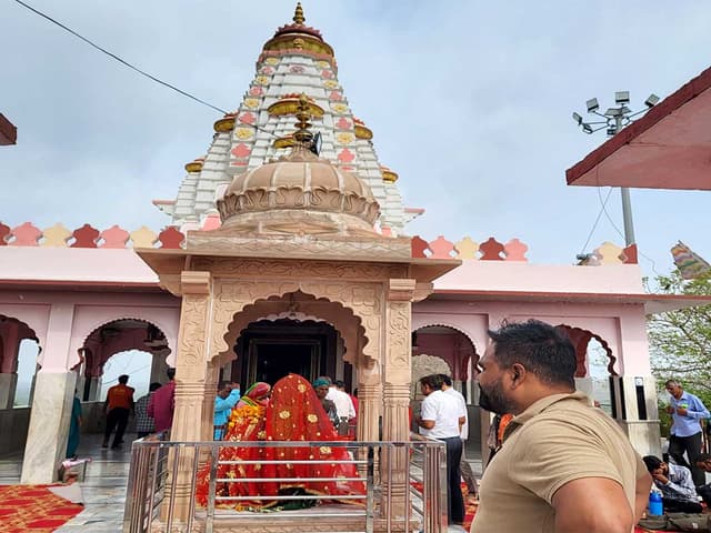 Devmali Cancer Jhada Package (Special) Gallery Image 7