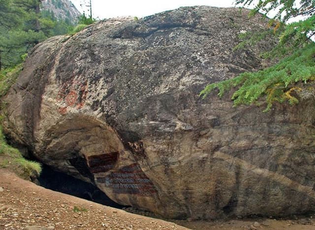 pandav gufa gangotri