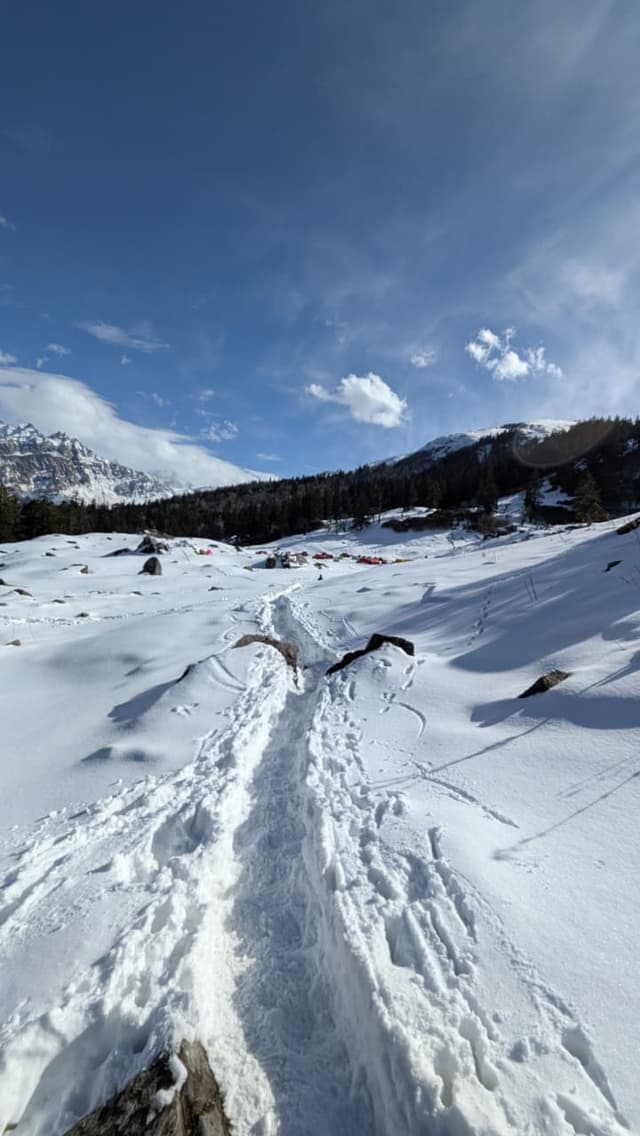 Pangarchulla trek trail