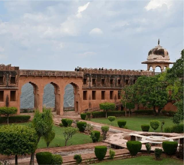 Jaigarh Fort