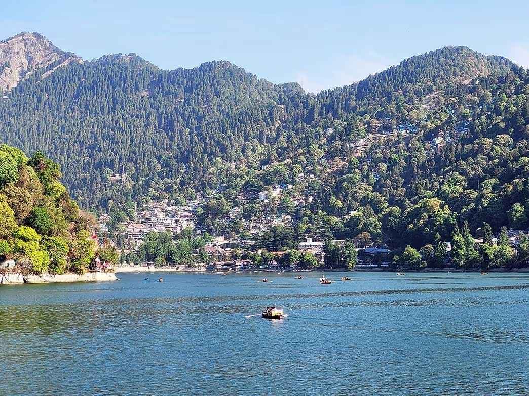 Nainital Mussourie Deluxe Tour Package