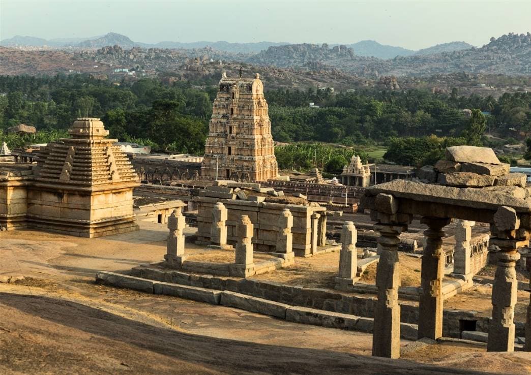 Hampi 2N 3D Heritage Luxury Tour Package