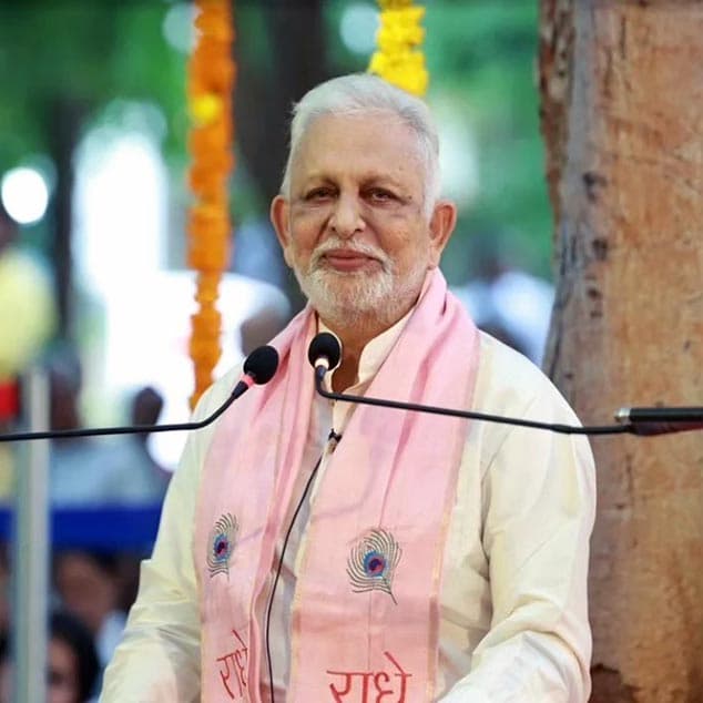 Sri M